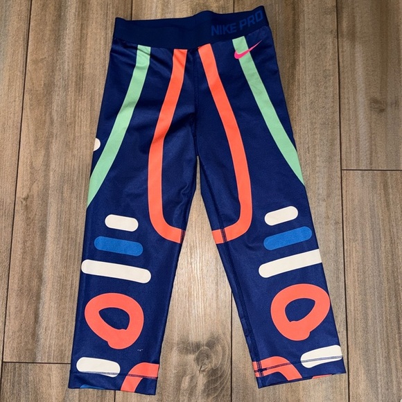Nike Pro 638206 Loops Lines Women's Size Small Capris Pants DriFIT - Picture 1 of 8